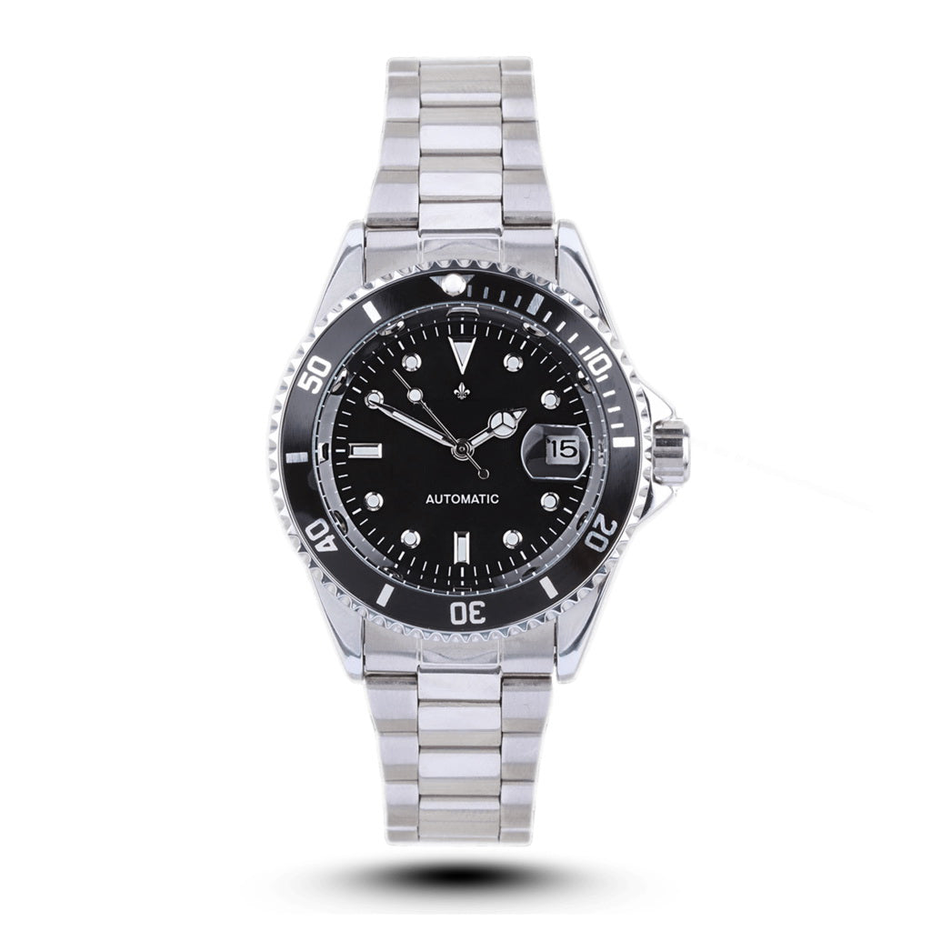 Nice look Silver Meatl Belt Black Analog Watch